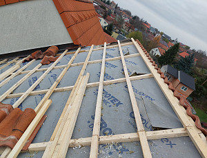 Zateplení šikmin střechy pomocí foukané izolace